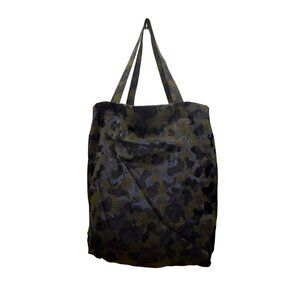 Zara Women’s Black & Green Camouflage Print Nylon Interior Pocket Tote Bag